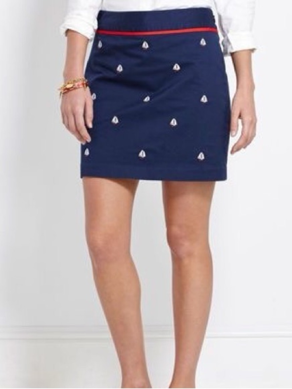 Vineyard Vines Navy Embroidered Sailboat Mini Skirt with Red Trim